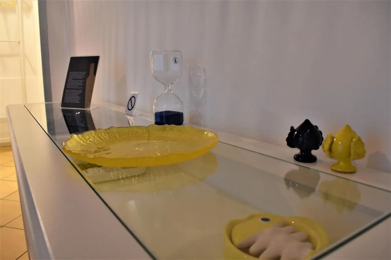 Lemon Suite Naples Italy
